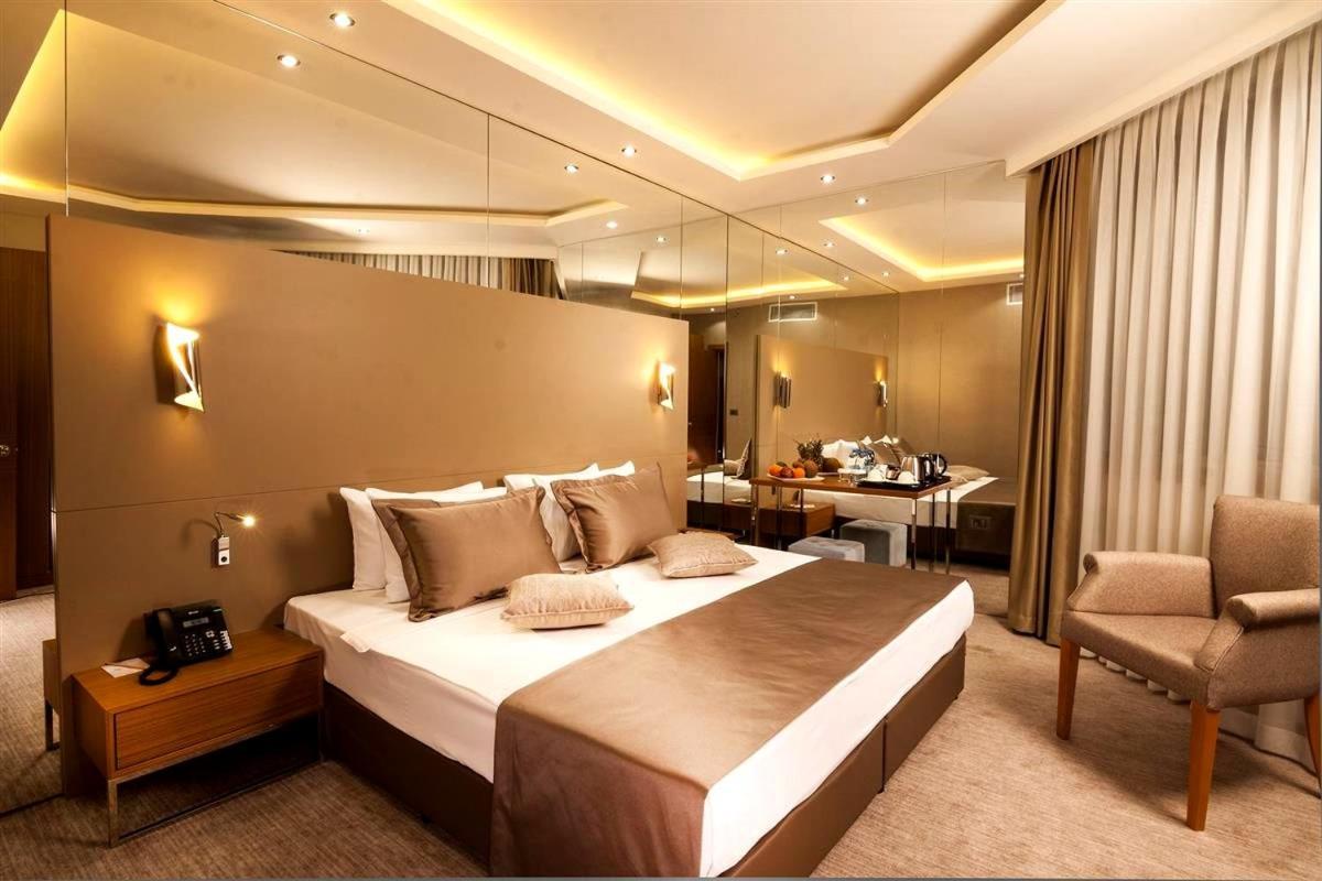 Majura Hotel Business İzmir Buitenkant foto