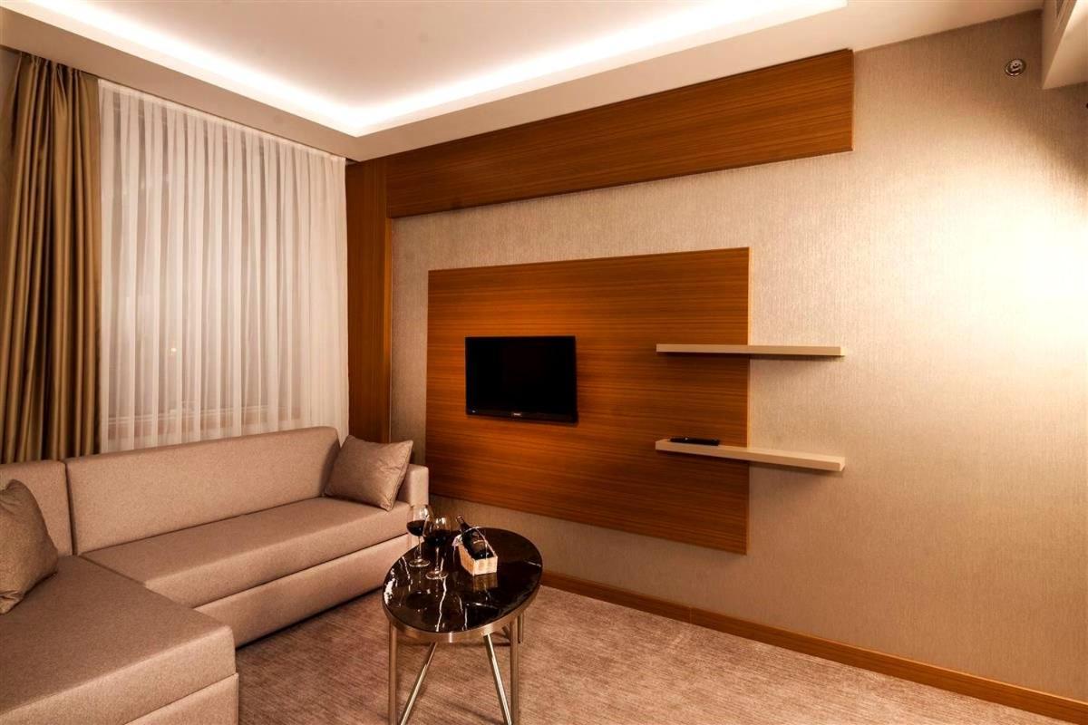 Majura Hotel Business İzmir Buitenkant foto